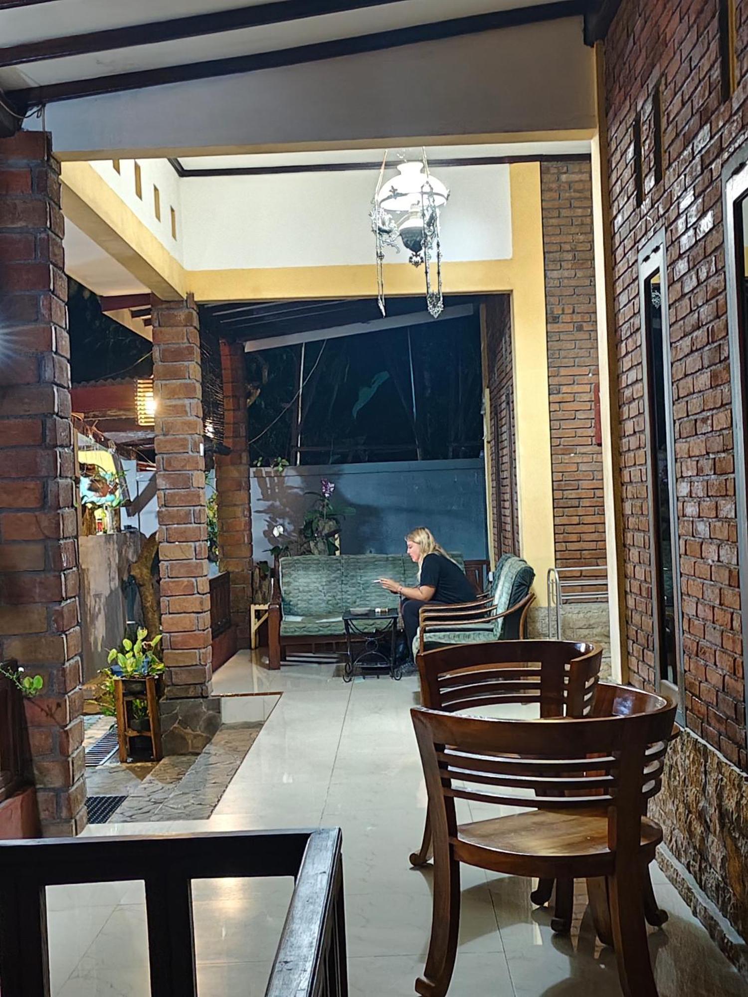 Kopikuin Bromo Homestay Probolinggo Exterior photo